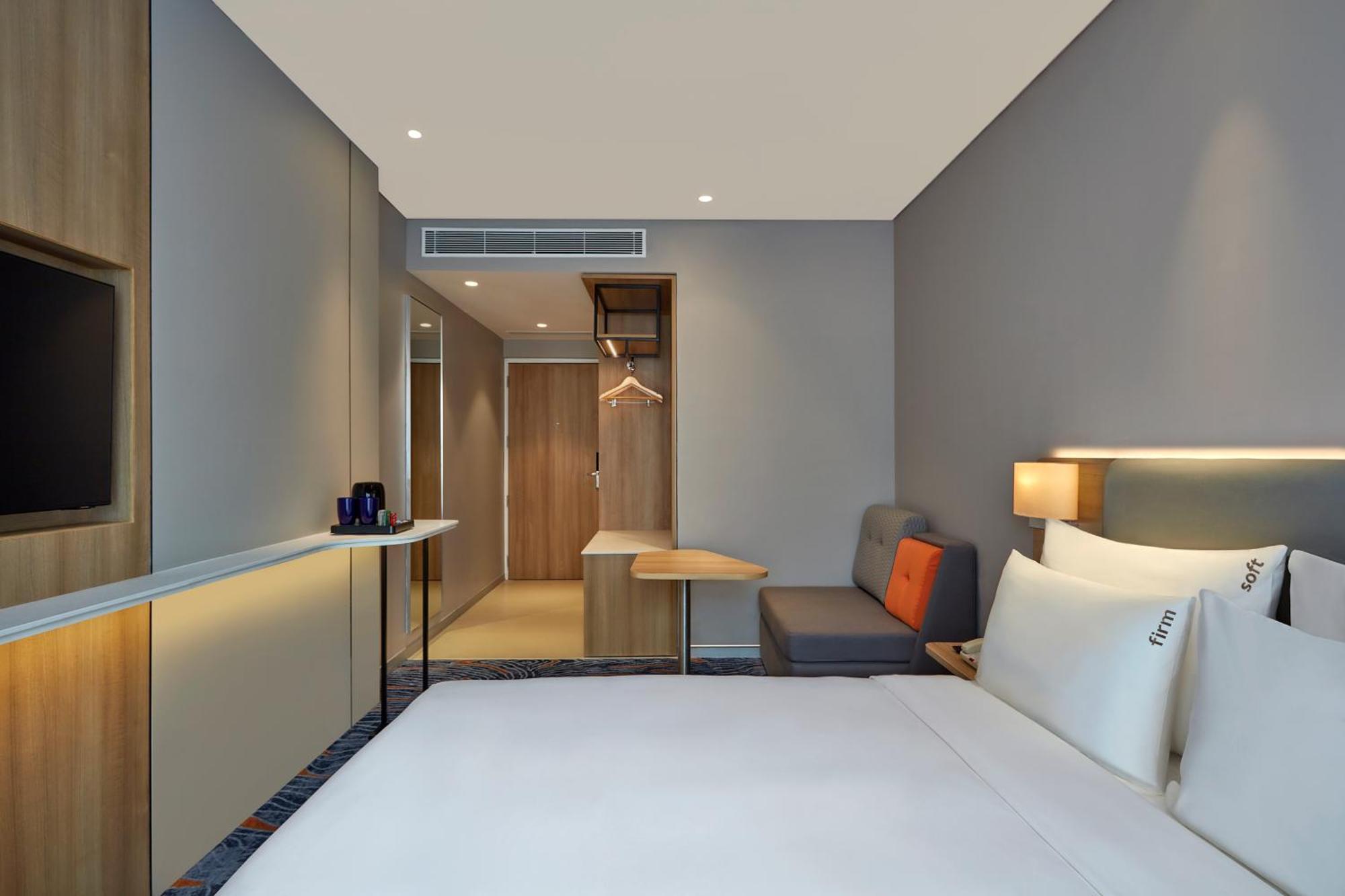 Holiday Inn Express Bengaluru Bommasandra By Ihg Kammasandra Zewnętrze zdjęcie