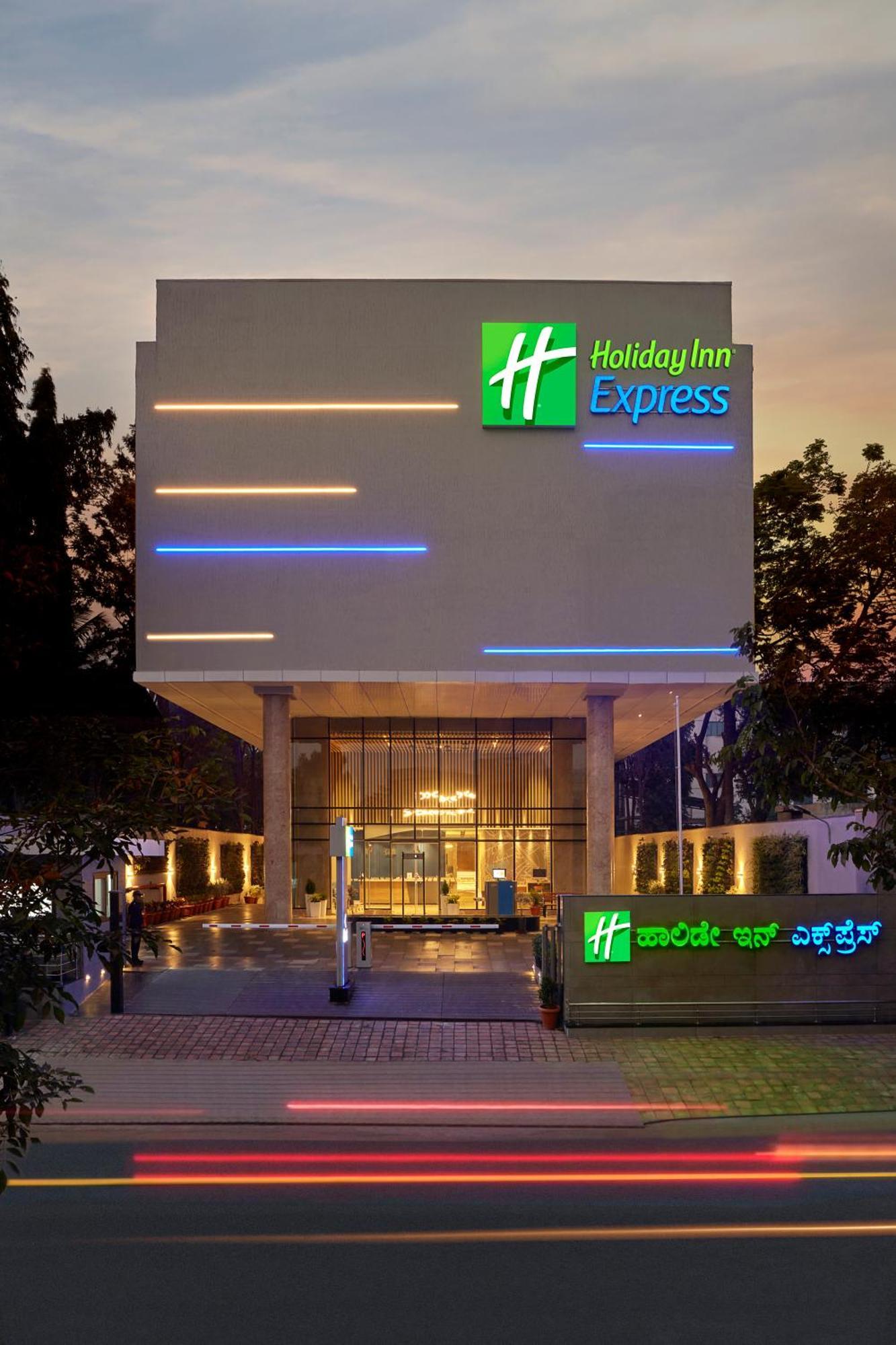 Holiday Inn Express Bengaluru Bommasandra By Ihg Kammasandra Zewnętrze zdjęcie